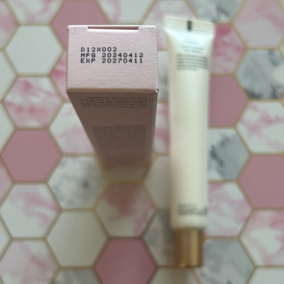 FEMMUE Ideal Intense Eye Cream - Picture 3 of 3